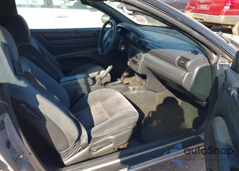 2005 Chrysler Sebring Gtc from USA, damaged, VIN 1C3EL75R05N638812